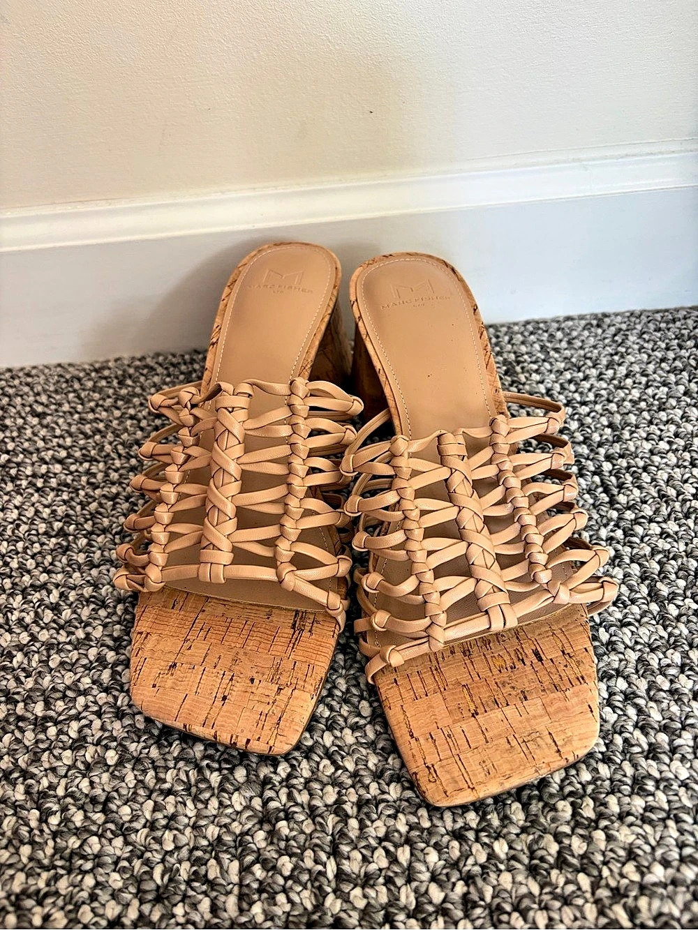 Marc Fisher MALCOLICA Woven Block Heel Sandals in Brown US 9M